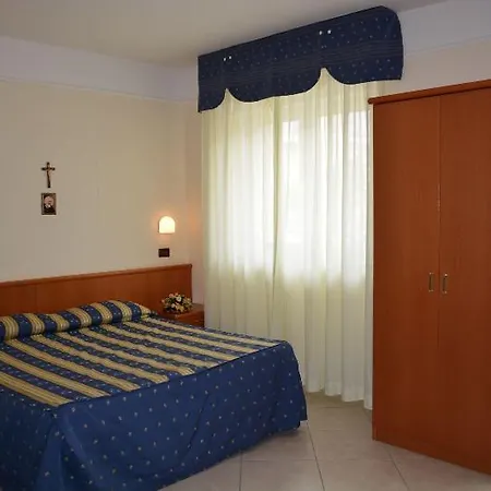 Ξενοδοχείο La Buona Forchetta - S. Anna 3*