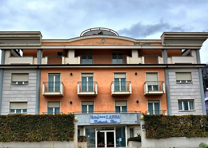 La Buona Forchetta - S. Anna Hotel 3*